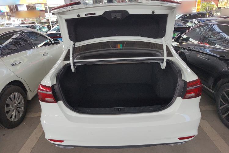 Used Roewe i6 2020 PLUS 1.6L CVT 4G Connected Glory Flagship Edition