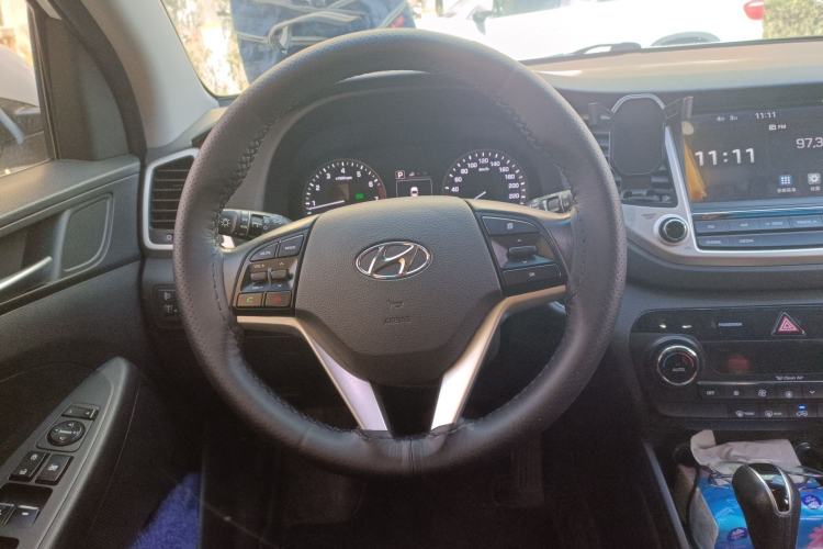 Used Hyundai Tucson 2015 1.6T Dual-Clutch Two-Wheel-Drive Smart Model
