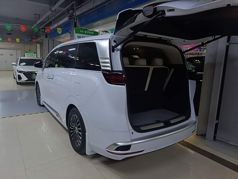 Used Denza D9 2024 DM-i 980 Four-Wheel Drive Prestige Model – Executive — 4