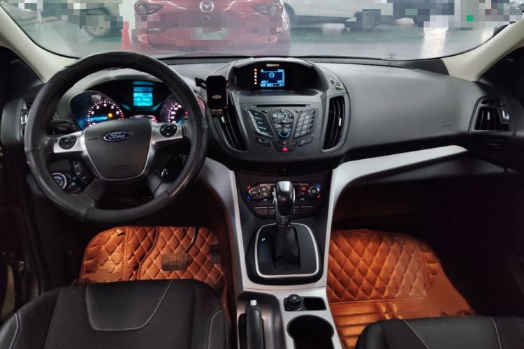 Used Ford Kuga 2015 1.5L GTDi Two-Wheel Drive Fashion Edition Center Console