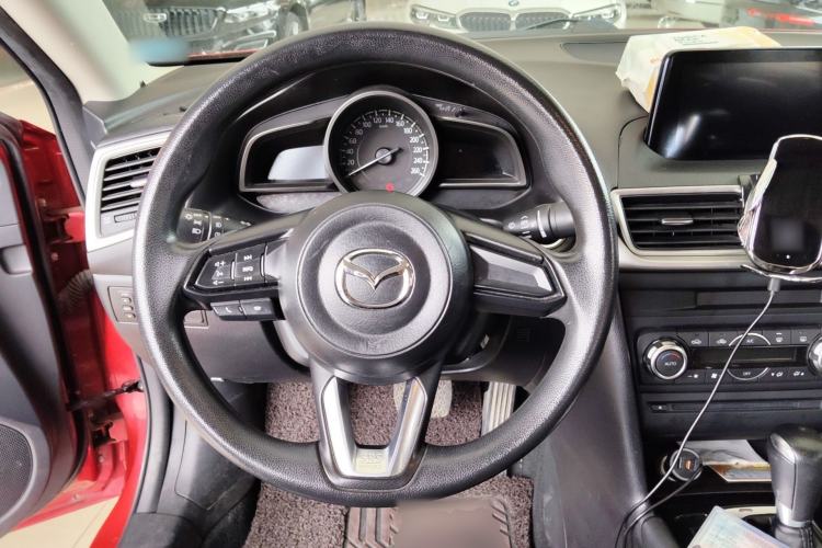 Used Mazda 3 Axela 2017 Sedan 1.5L Automatic Luxury Model China VI Standard