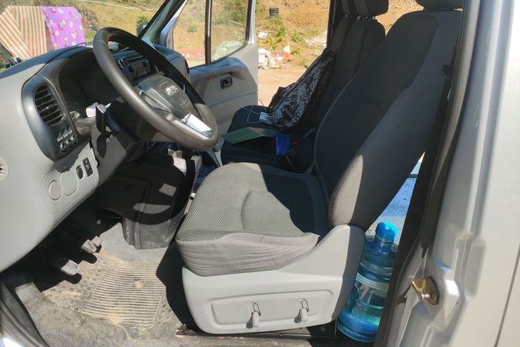 Used JMC Transit 2017 2.8T Commercial Version Short Wheelbase Mid-Roof 6/7/8-Seater JX493