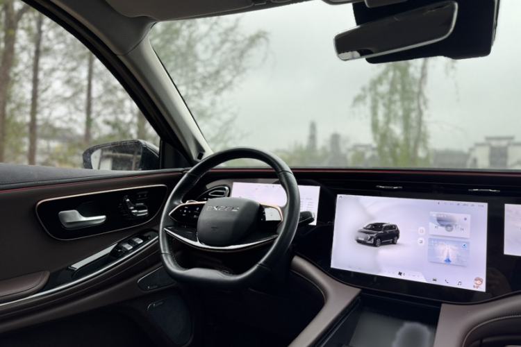 Used EXEED Lanyue 2023 400T Four-Wheel Drive Star Prestige Edition 6 Seats
