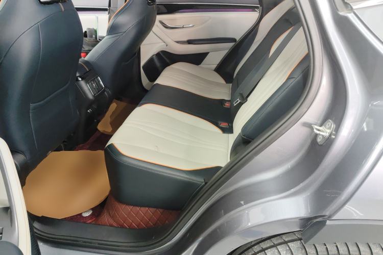 Used BYD Song PLUS New Energy 2024 HONOR Edition DM-i 110km Flagship PLUS
