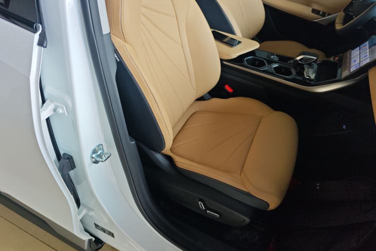 Used Geely Auto FX11 2023 1.5TD DCT Prestige Edition