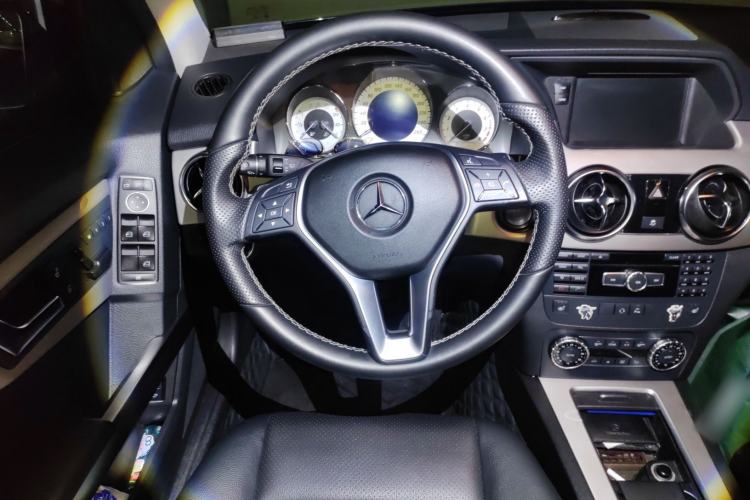 Used Mercedes-Benz GLK-Class 2013 GLK 300 4MATIC Fashion Model Steering Wheel