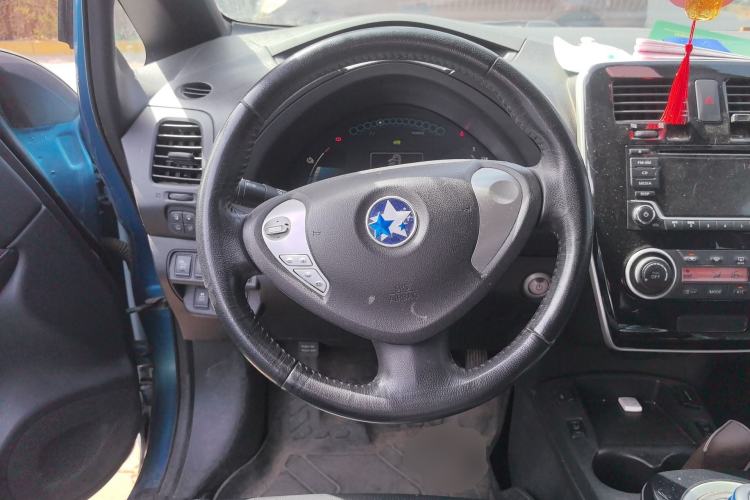 Used Venucia Leaf 2014 Navigation Version 6.6 KW