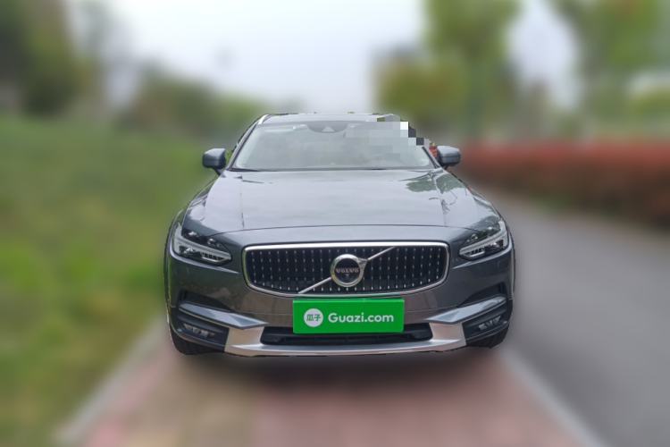 Used Volvo V90 2020 Cross Country T5 AWD Prestige Edition Front