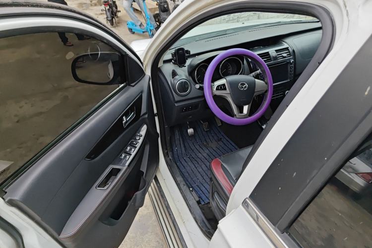 Used HYOSOW S3 2015 1.5L Luxury Model China V Standard