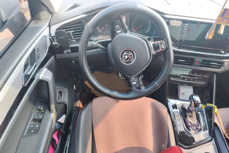 Used Volkswagen Tayron 2022 280TSI Two-Wheel Drive Luxury Smart Connectivity Version Steering Wheel