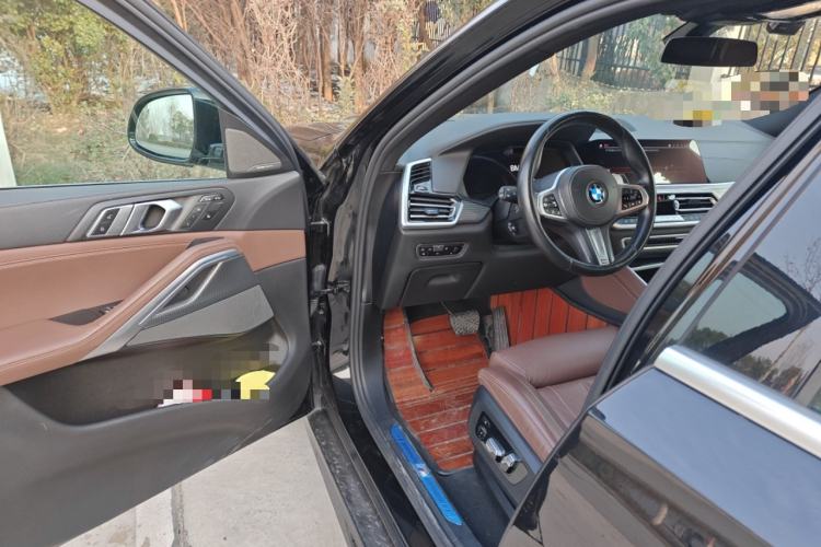 Used BMW X6 2021 xDrive40i Luxury Model with M Sport Package