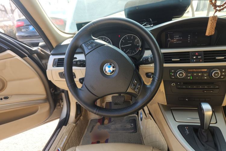 Used BMW 3 Series 2011 320i Luxury Edition