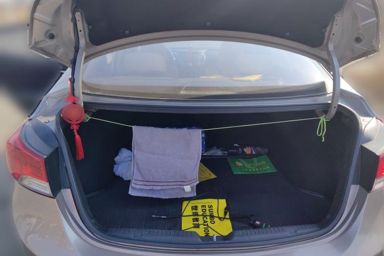 Used Hyundai Elantra (5th Generation / Langdong) 2015 1.6L Manual Leading Model
