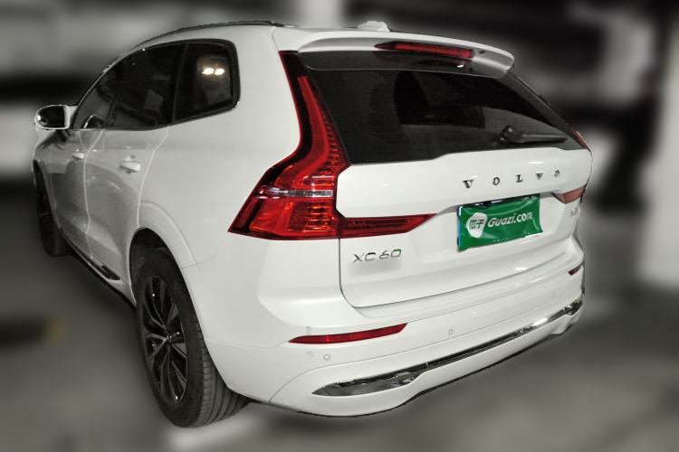 Used Volvo XC60 2023 B5 4x4 Smart Luxury Edition