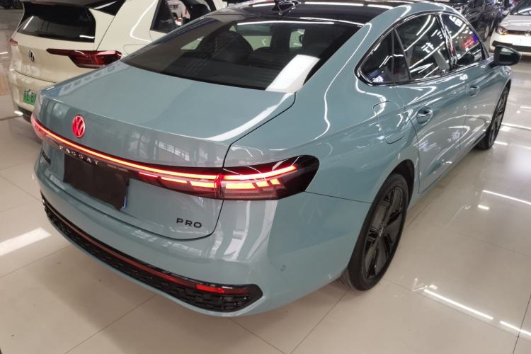 Used Volkswagen Passat 2025 Pro 380TSI Starry Dragon Luxury Edition
