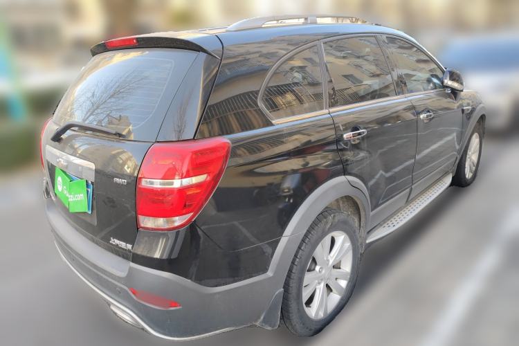 Used Chevrolet Captiva 2017 2.4L 4x4 Flagship Edition 7-Seater Rear Right 45 Deg
