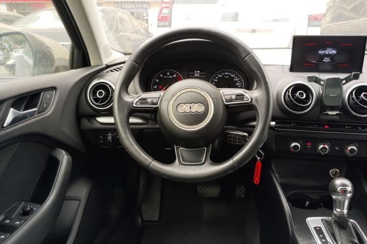 Used Audi A3 2016 Limousine 35 TFSI Prestige Edition