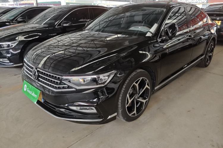 Used Volkswagen Magotan 2025 Revised Version Zhongxiang Edition 330TSI DSG Luxury Trim