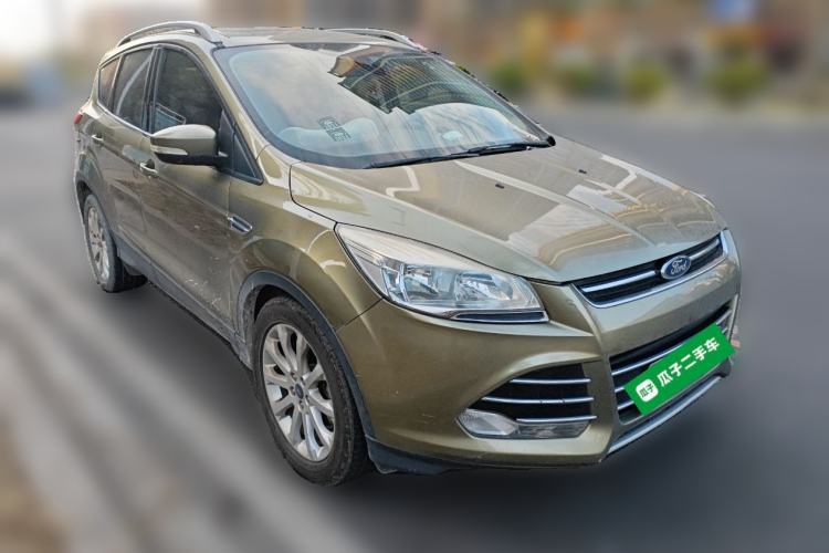 Used Ford Kuga 2015 1.5L GTDi Two-Wheel Drive Fashion Edition Front Right 45 Deg