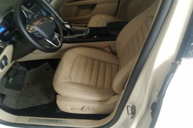 Used Ford Mondeo 2013 2.0L GTDi 200 Fashion Edition Left Front Seat