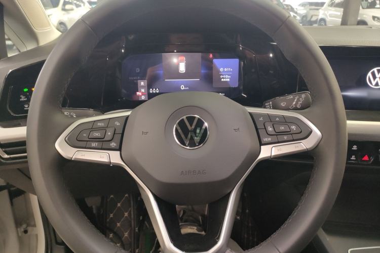 Used Volkswagen Golf 2023 Facelift 280TSI DSG Pro Steering Wheel
