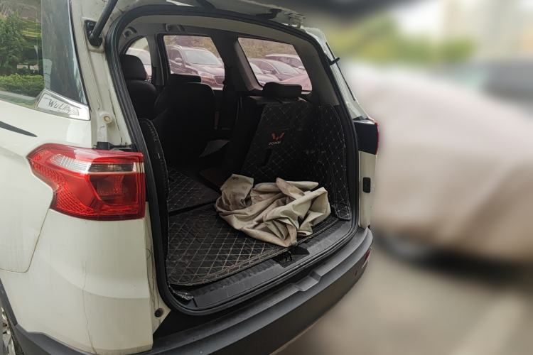 Used Wuling Hongguang S3 2019 1.5L Manual Luxury Model China VI Standard