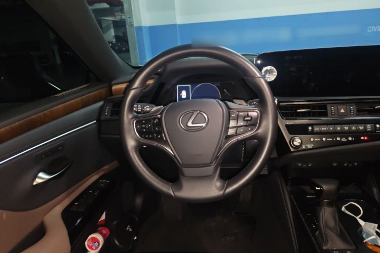 Used Lexus ES 2024 200 Premium Edition