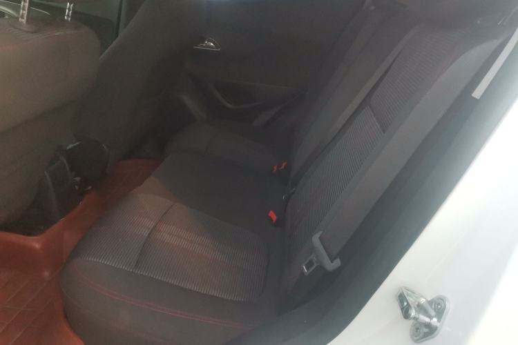 Used Buick Encore 2015 1.4T Automatic Two-Wheel Drive Urban Elite Version