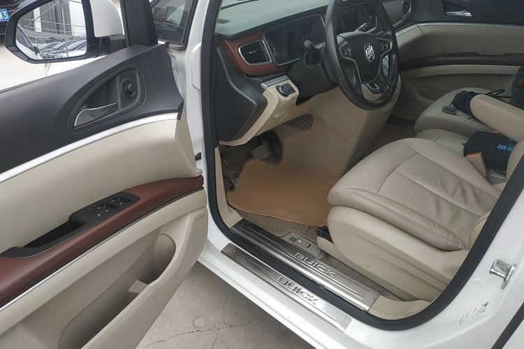 Used Buick GL8 2018 28T Luxury Model China VI Standard
