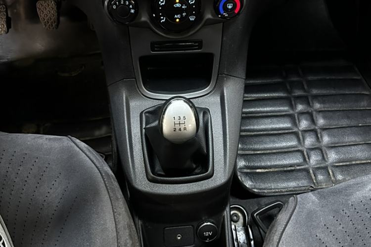 Used Ford Fiesta 2013 Sedan 1.5L Manual Fashion Edition