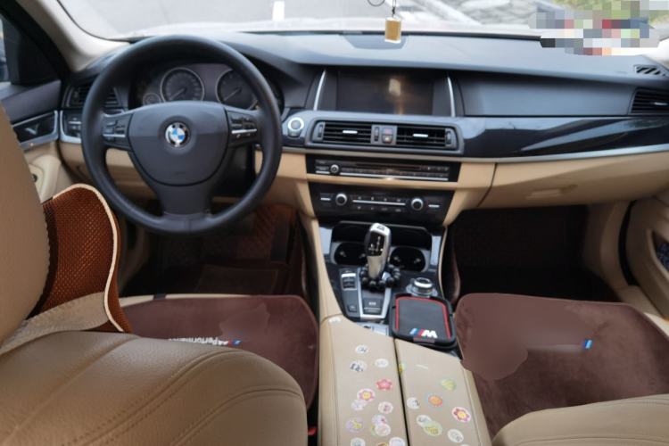 Used BMW 5 Series 2014 520Li Elegant Model
