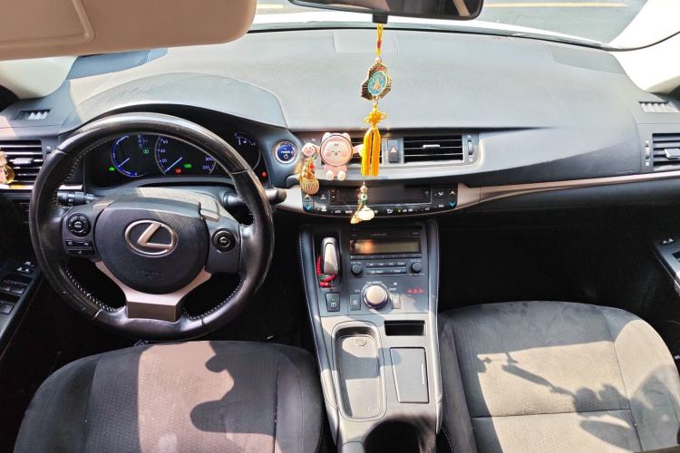 Used Lexus CT 2017 CT200h Elite Edition Monotone China VI
