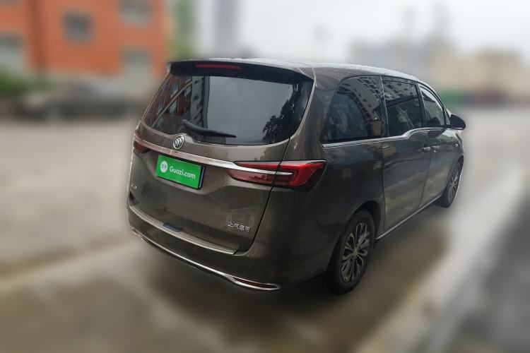 Used Buick GL8 2023 Facelifted Land Cruiser Executive Luxury Version
