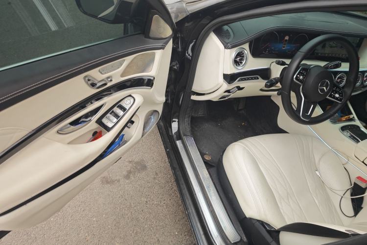 Used Mercedes-Benz S-Class 2012 S 300 L Business Standard Model