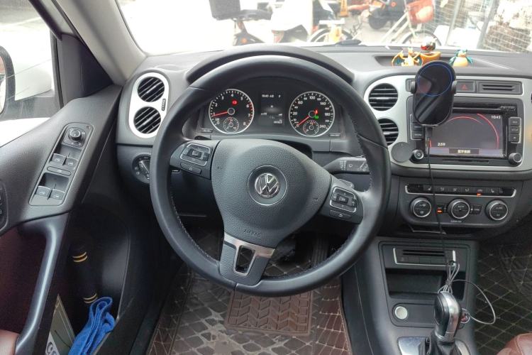 Used Volkswagen Tiguan L 2016 300TSI Automatic Two-Wheel Drive Luxury Edition
