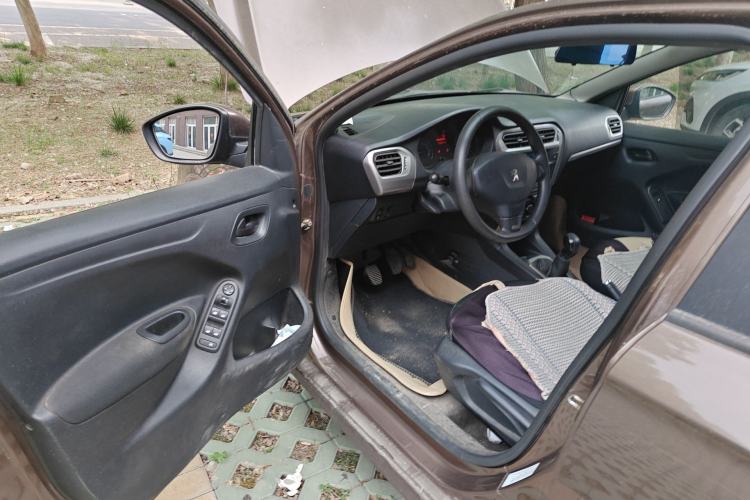 Used Peugeot 301 2014 1.6L Manual Comfort Edition Driver Seat