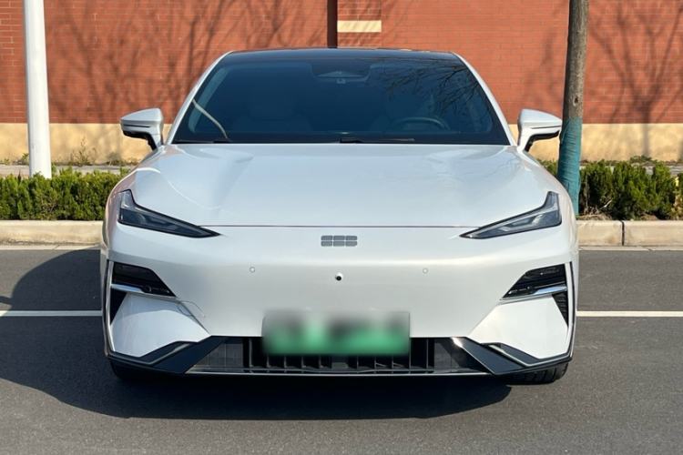 Used Geely Galaxy E8 2025 700 km Long-Range Intelligent Driving Version Exterior 6