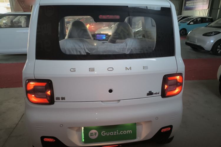 Used Geely Galaxy Panda 2024 Panda Mini 200km Endurance Bear Rear