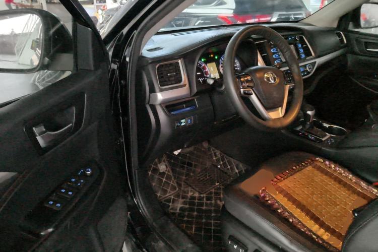 Used Toyota Highlander 2015 2.0T Four-Wheel Drive Luxury Edition 7-Seater
