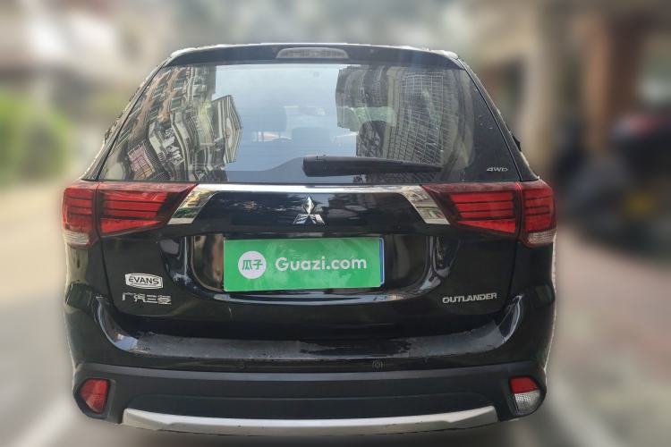 Used Mitsubishi Outlander 2016 2.4L 4x4 Elite Edition 5 Seats Rear