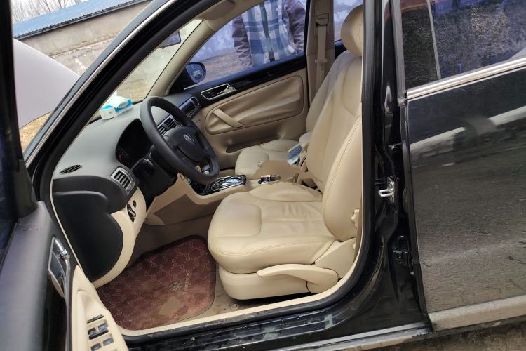 Used Volkswagen Passat 2011 1.8T Automatic Luxury Model
