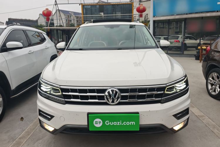 Used Volkswagen Tiguan L 2018 380TSI Automatic All-Wheel Drive Luxury Edition Front