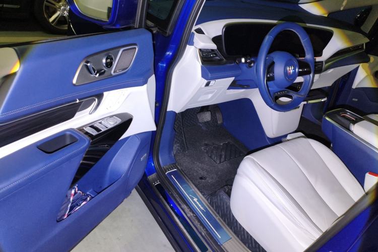 Used Buick Century 2023 2.0T Six-Seater Yinshi Edition Driver Seat