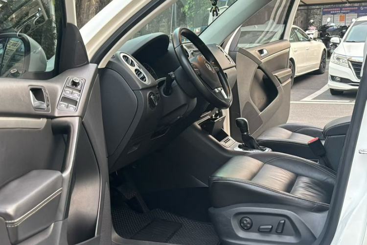 Used Volkswagen Tiguan L 2016 300TSI Automatic Two-Wheel Drive Comfort Edition