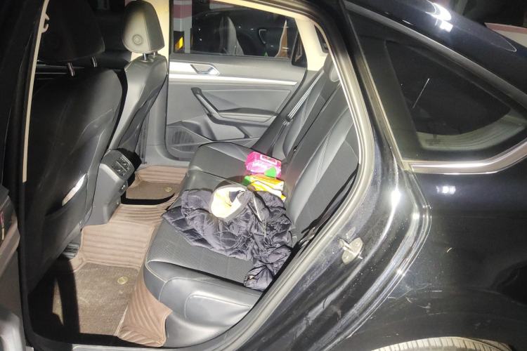 Used Volkswagen Lavida 2022 1.5L Automatic Comfort Edition
