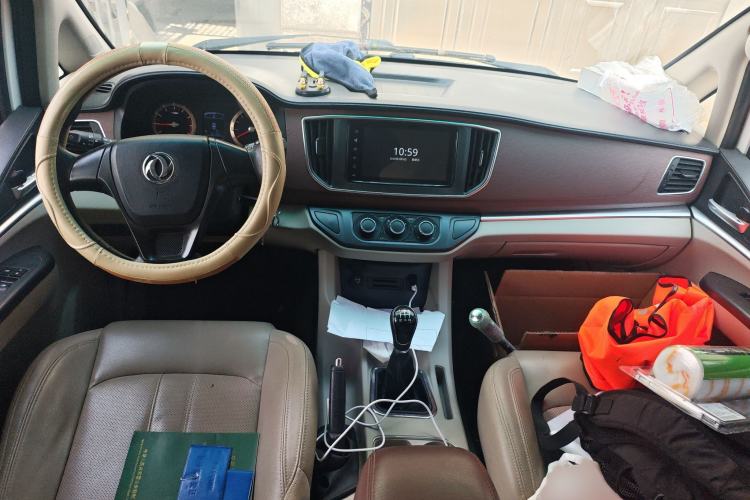 Used FORTHING Lingzhi 2018 M5L 1.6L 7-Seater Luxury Model
