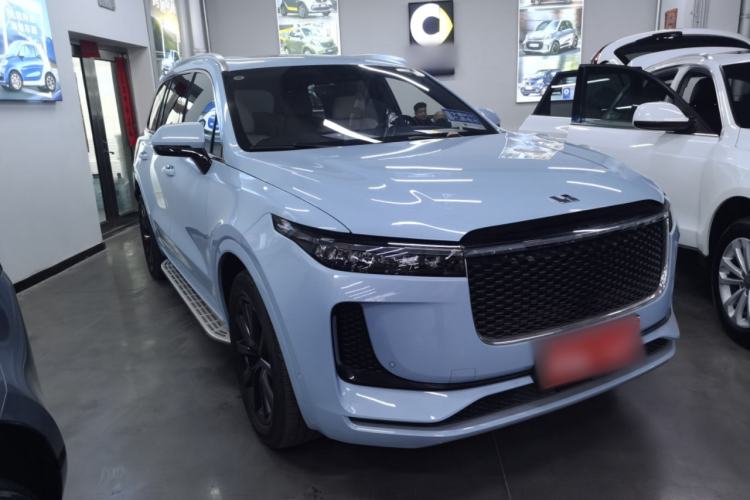 Used Li Auto ONE 2020 Extended-Range 6-Seater Version Front Right 45 Deg