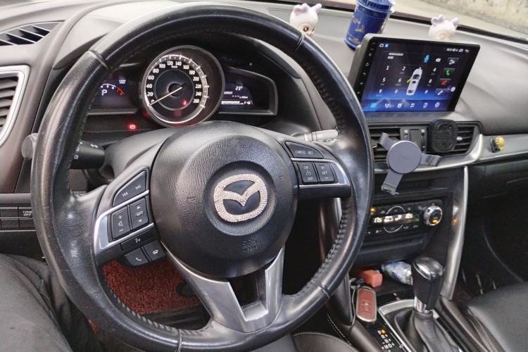 Used Mazda CX-4 2016 2.0L Automatic 2WD Blue Sky Luxury Edition Steering Wheel