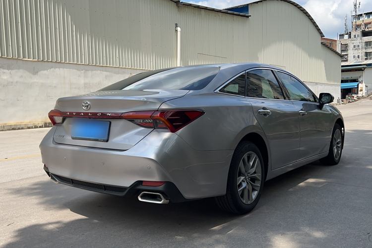 Used Toyota Avalon 2019 2.0L Luxury Edition China VI Standard Exterior 4