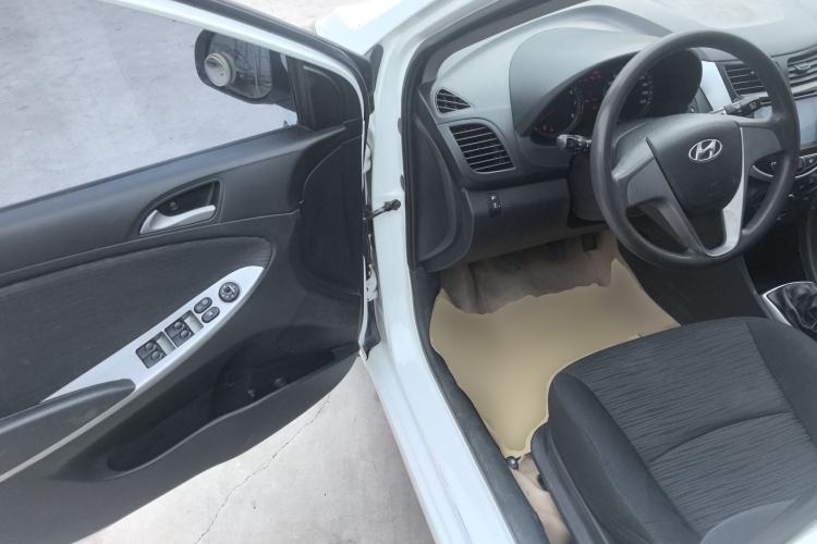 Used Hyundai Verna Ray 2014 1.4L Manual GLX Driver Seat